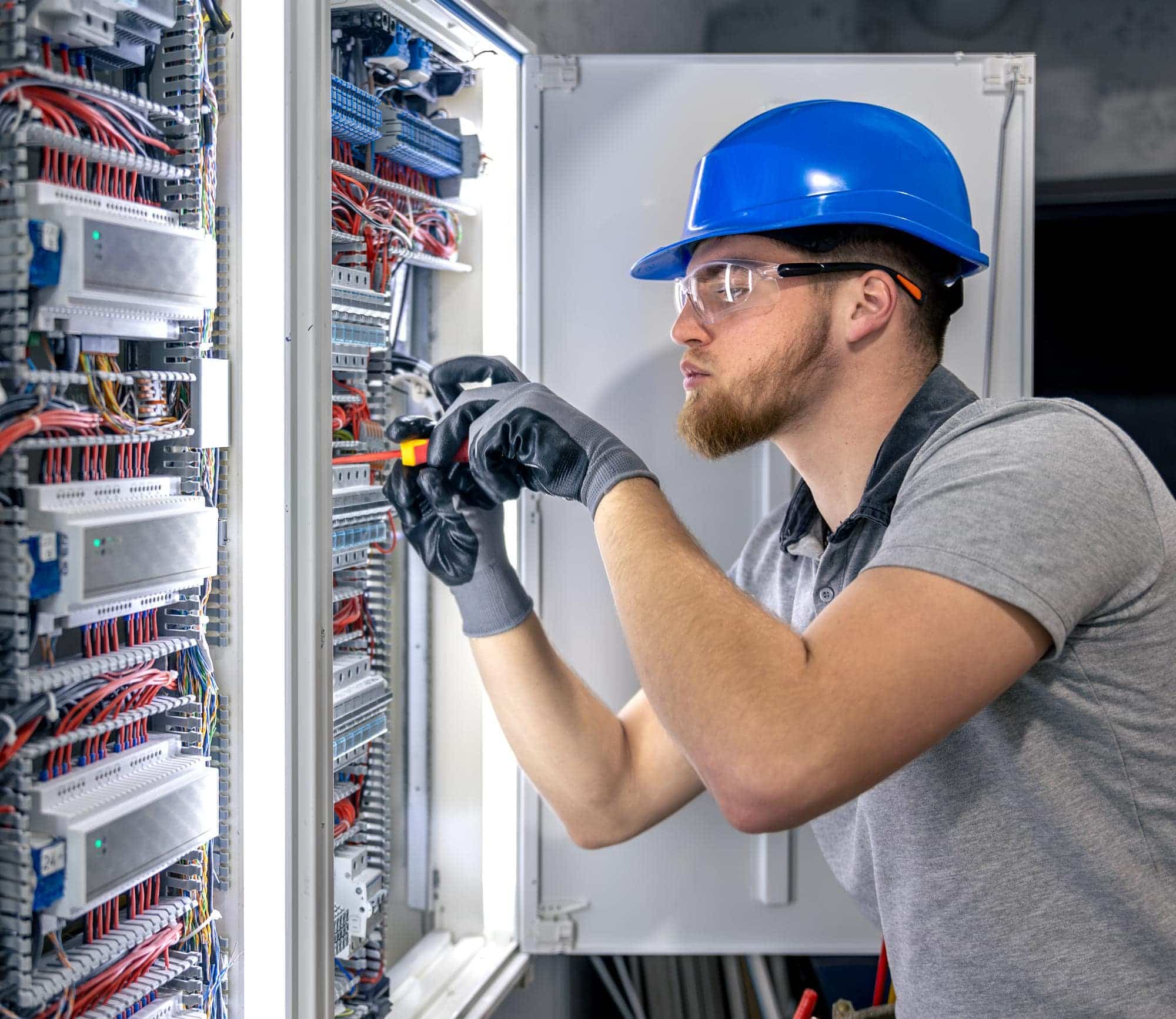 emergency electrician attending an electrical fault in Bellevue Hill